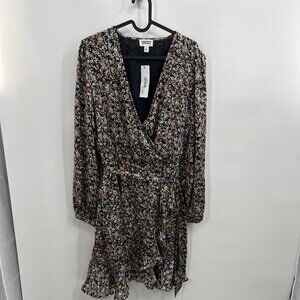 Caralyn Mirand The Drop Floral Print Wrap Dress. Size Medium NWT